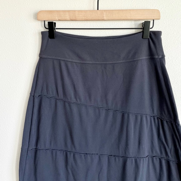 Athleta charcoal grey Asymmetrical Skirt - Picture 5 of 11